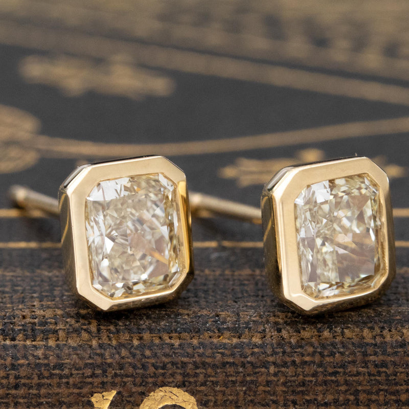 Radiant Cut Diamonds Stud Earrings in 14KT White Gold – Primesettings